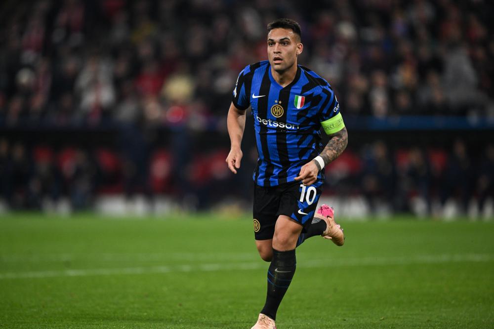 而另一位则 而另一位则